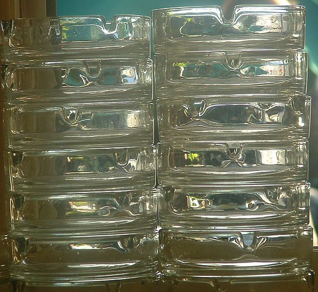 GLASS-ATRAYS