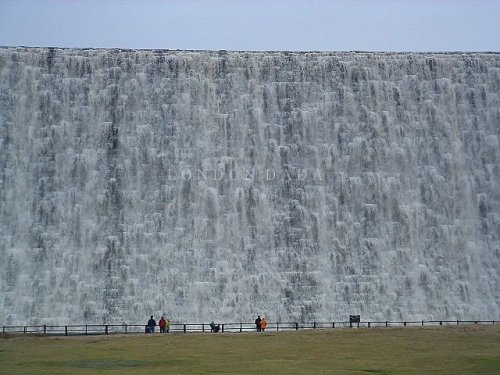 Derwent-Dam-Sunday-Feb-1-20041